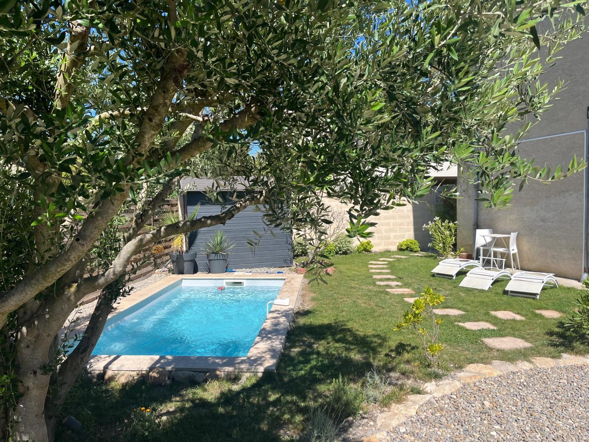 Sasha'Blue-Terrasse Jardin-Park-Clim-Piscine Apartment LʼIsle-sur-la-Sorgue Екстериор снимка